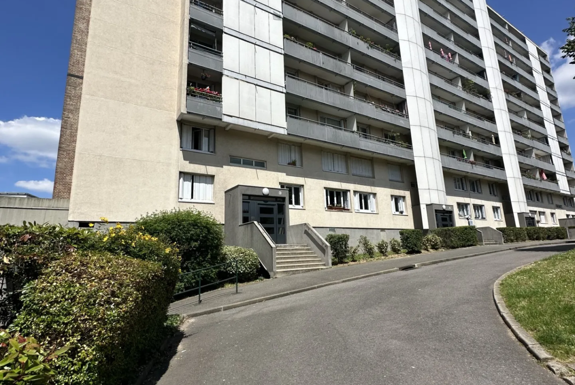 Appartement T4 traversant de 74,59 m² à Joinville-le-Pont 