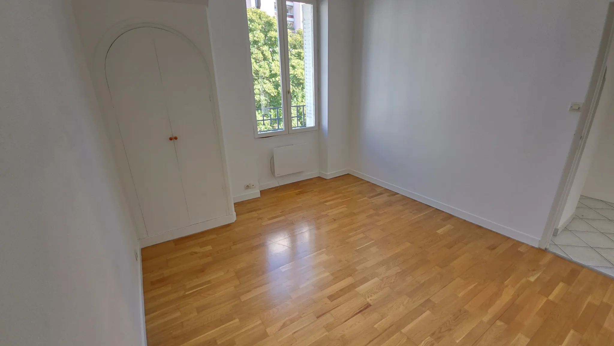 Appartement lumineux 2 pièces à Villeurbanne près du métro Gratte-Ciel 