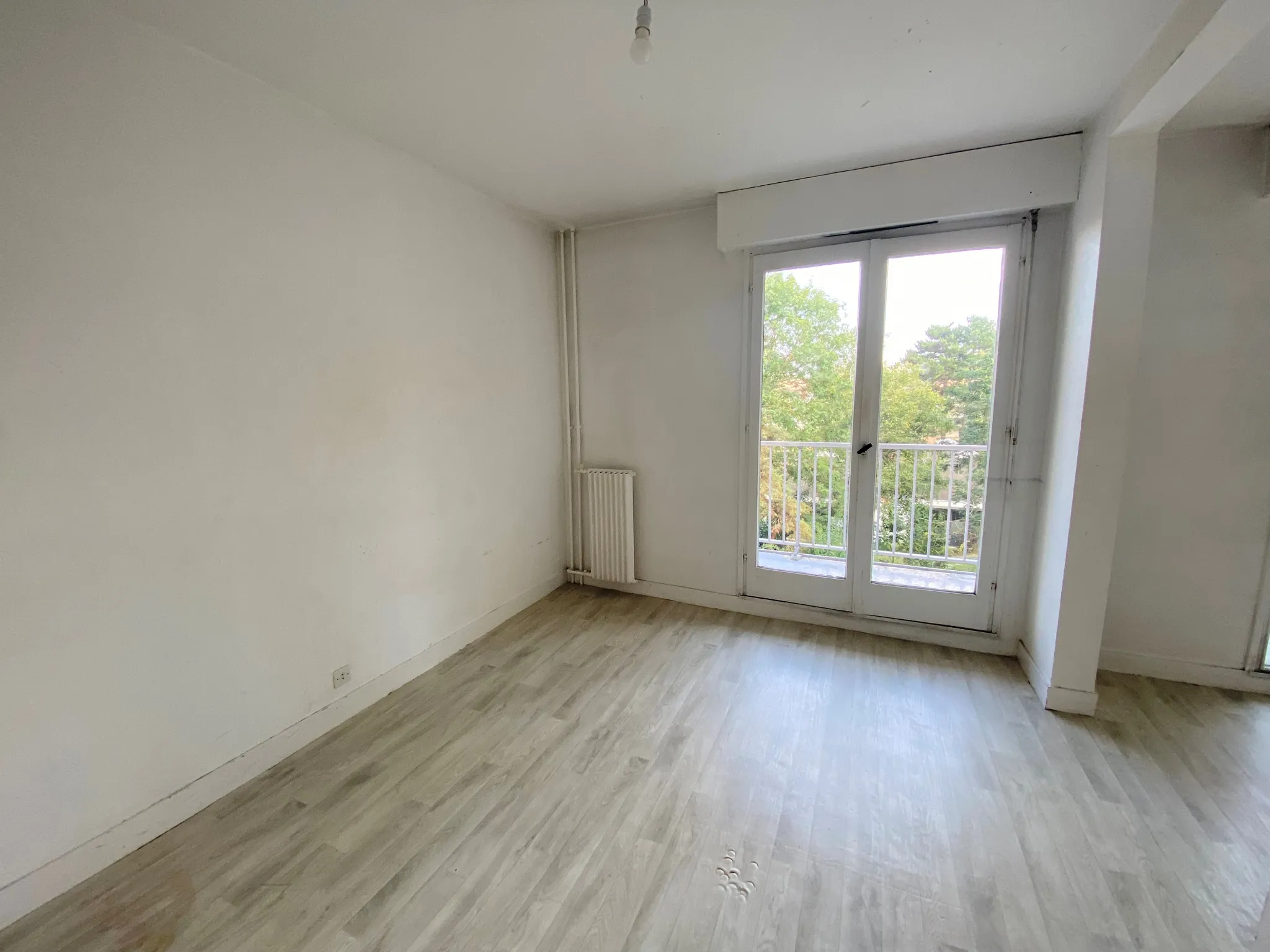 À vendre : Appartement 3 pièces 61 m² à Évry - 128 000 € 