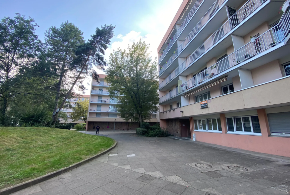 À vendre : Appartement 3 pièces 61 m² à Évry - 128 000 € 