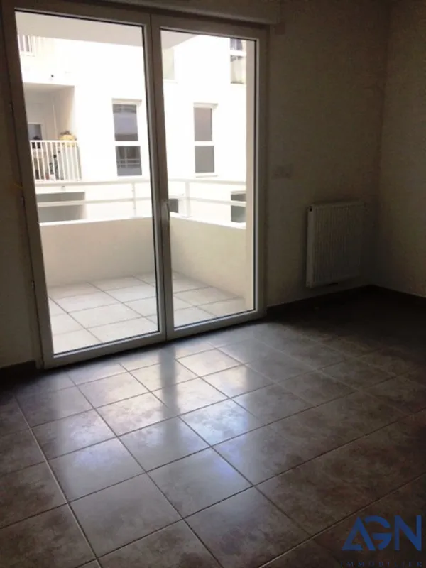 À vendre : Appartement 2 pièces 38,7 m² à Castelnau-le-Lez avec balcon et parking 