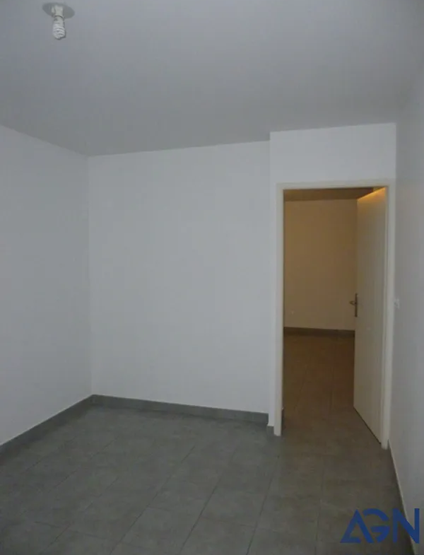 À vendre : Appartement 2 pièces 38,7 m² à Castelnau-le-Lez avec balcon et parking 