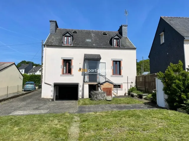 Maison rénovée avec 4 chambres à Guerlédan 