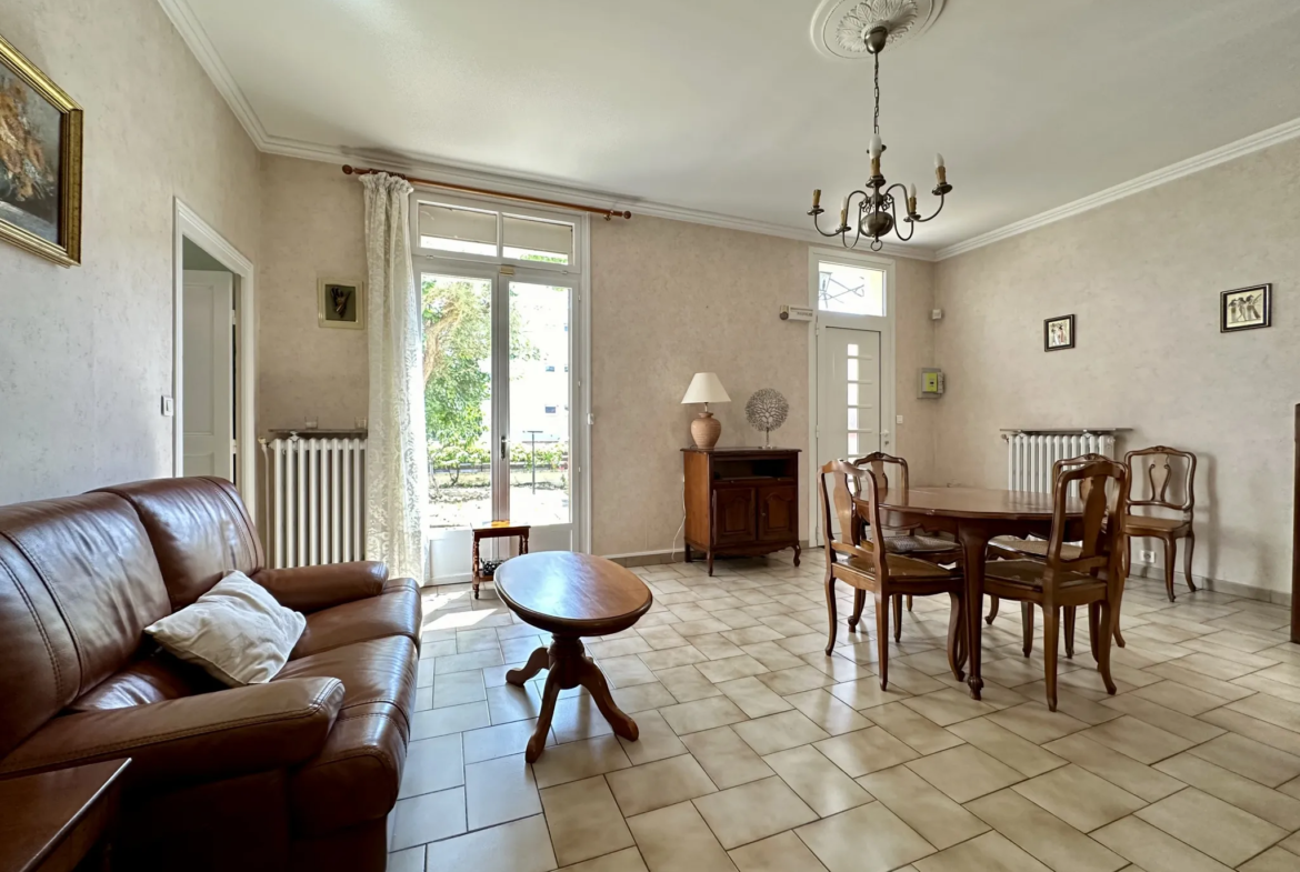 Maison à vendre à Beaumont - 94 m² sur 343 m² de terrain 