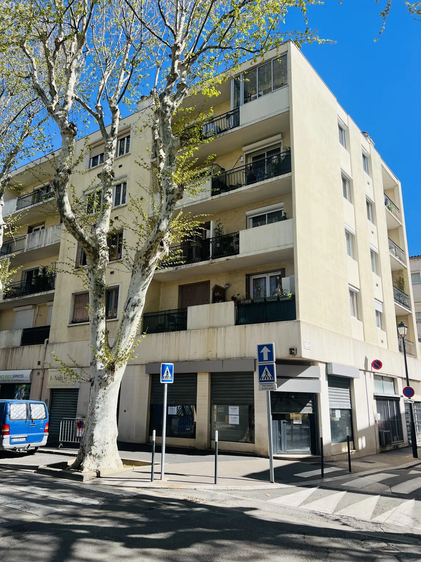 Superbe Appartement T5 à Lunel - 118m2 avec Balcons 