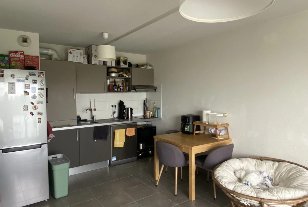 Appartement T2 43m² avec balcon et parking à Tournefeuille 