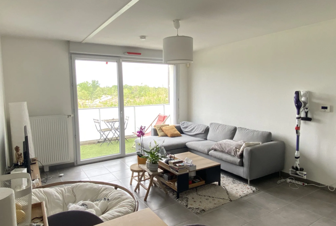 Appartement T2 43m² avec balcon et parking à Tournefeuille 