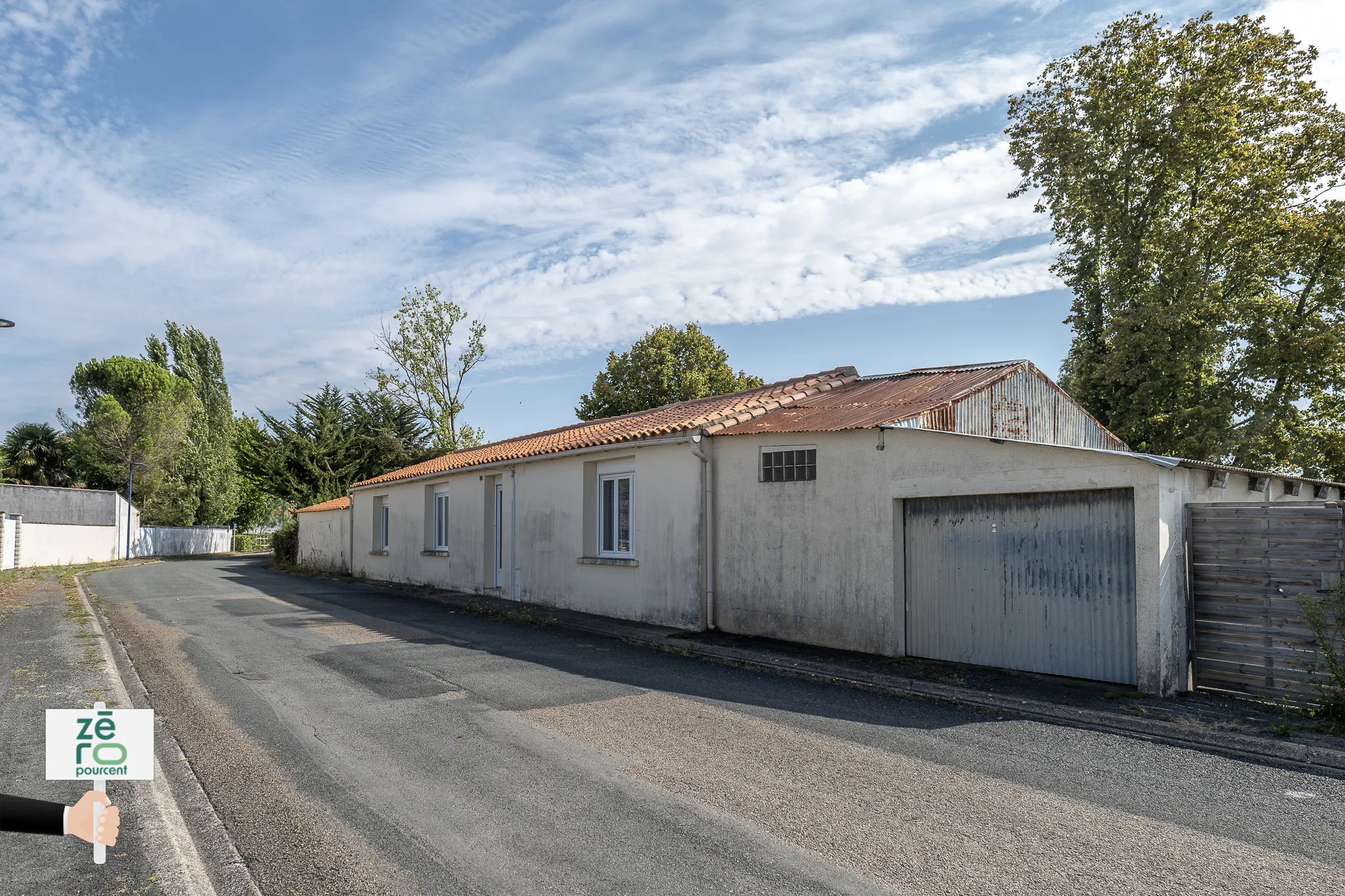 Longère à vendre à Grues - 5 chambres et piscine 