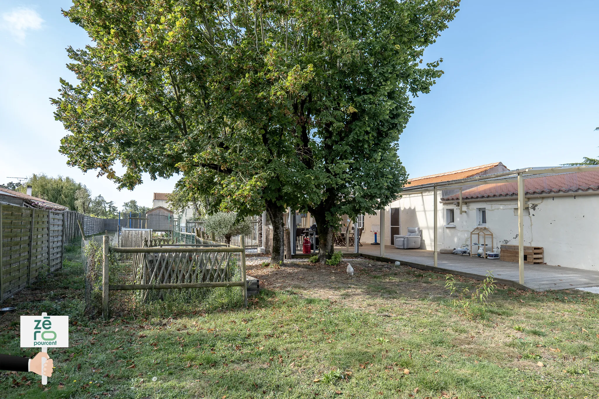 Longère à vendre à Grues - 5 chambres et piscine 