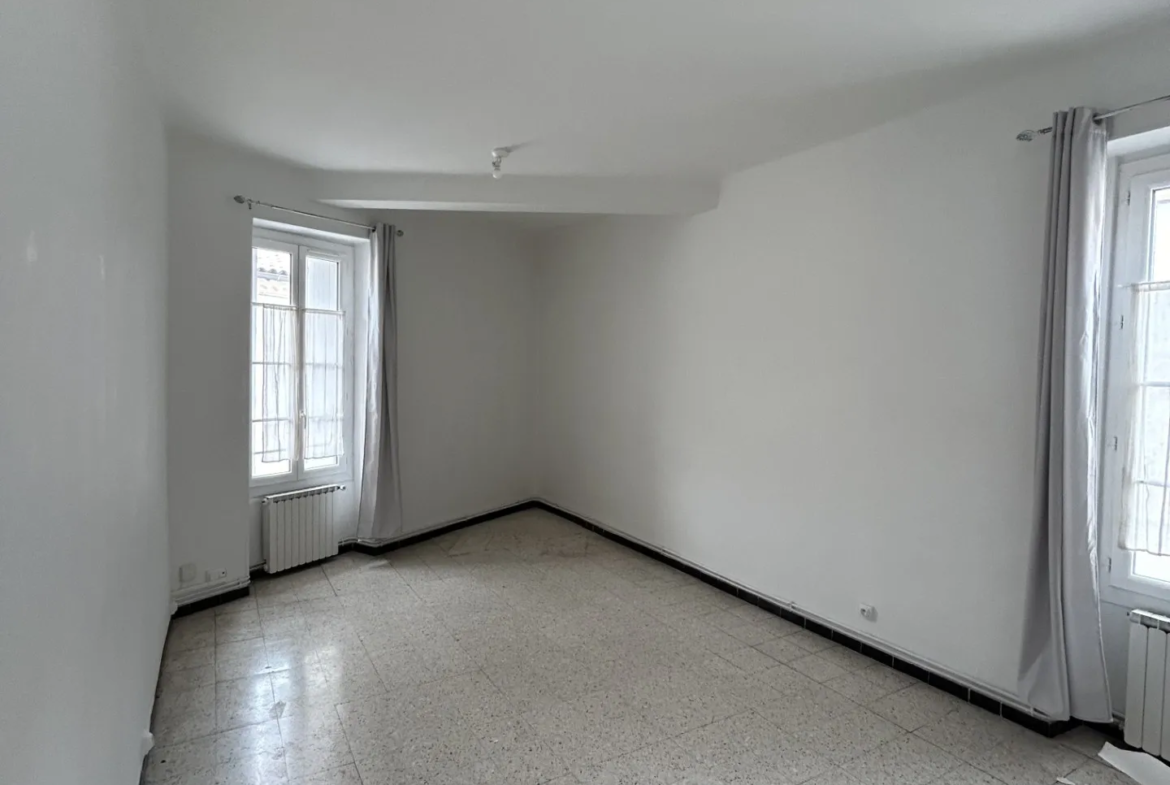 Appartement 78m² proche des arènes de Nîmes 