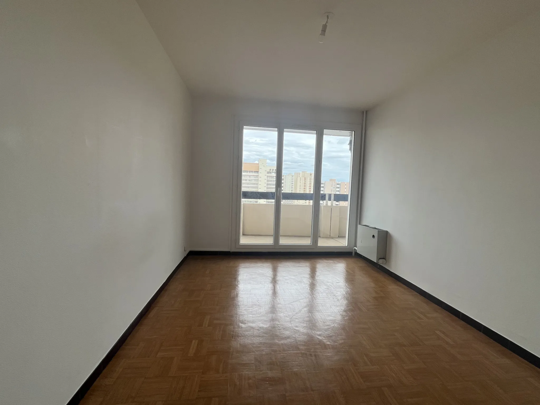 À vendre : Appartement 4 pièces à Toulon La Rode - 80 m² 