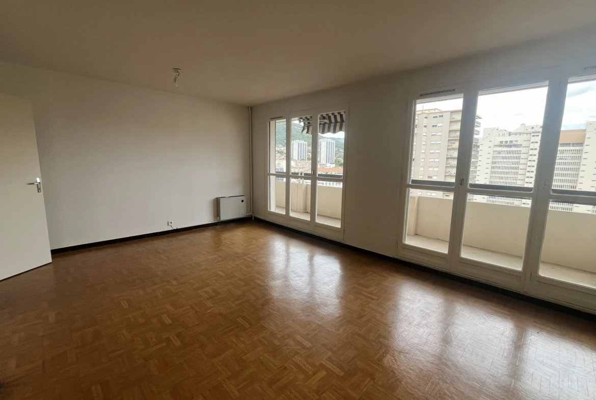 À vendre : Appartement 4 pièces à Toulon La Rode - 80 m² 