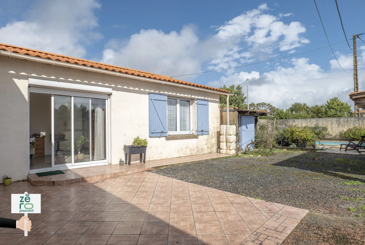 Maison familiale avec dépendance à Triaize - 5 chambres 