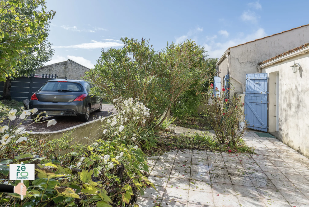 Maison familiale avec dépendance à Triaize - 5 chambres 