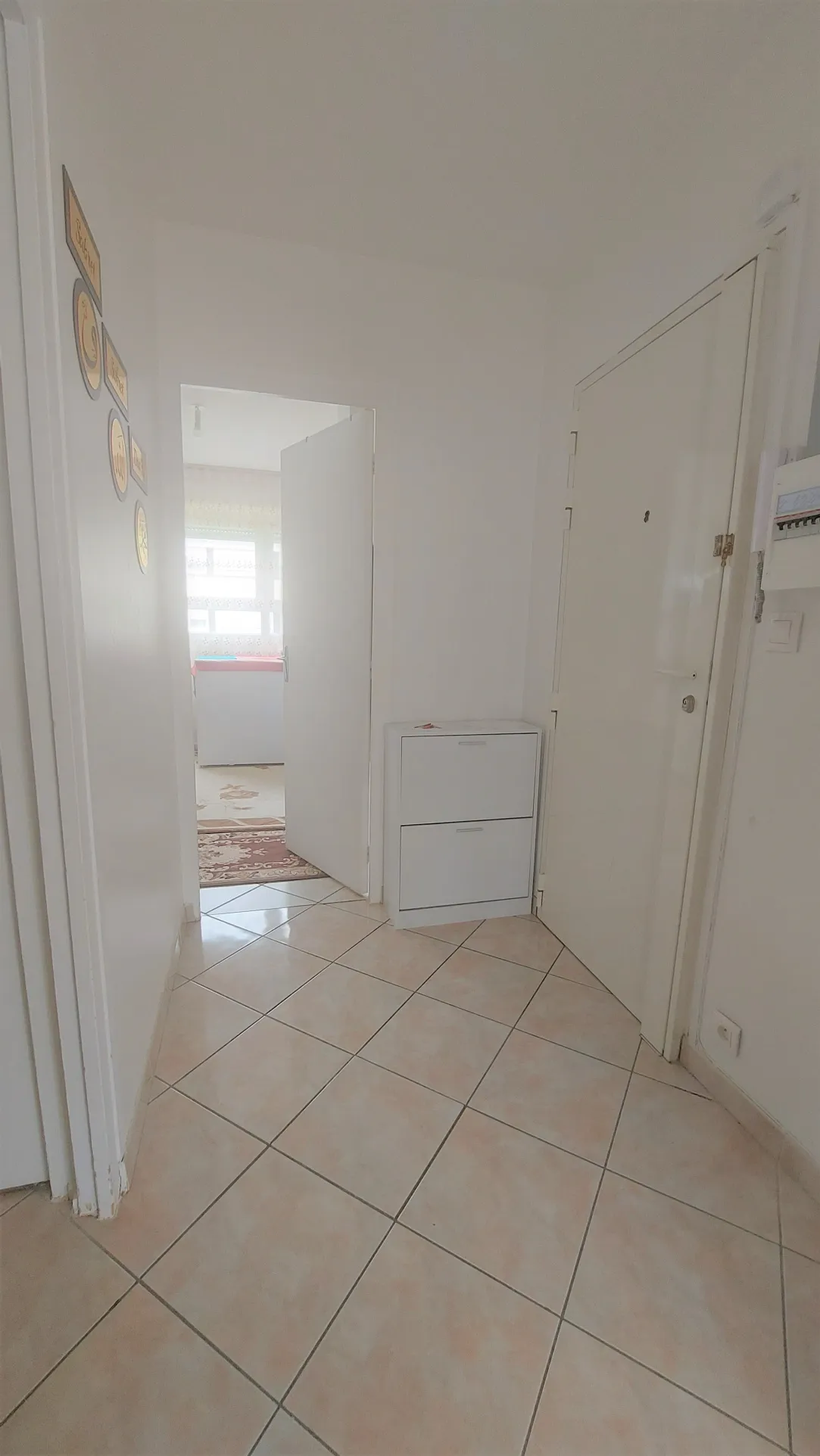 A vendre : Appartement F3 de 72 m² à Pontoise, vendu loué 