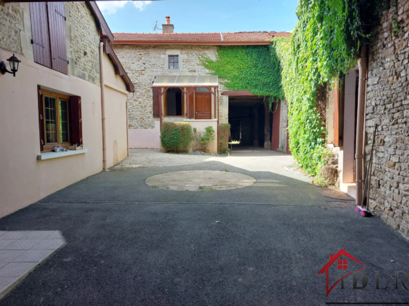 Maison de 165 m² avec grange de 90 m² à vendre à Wassy