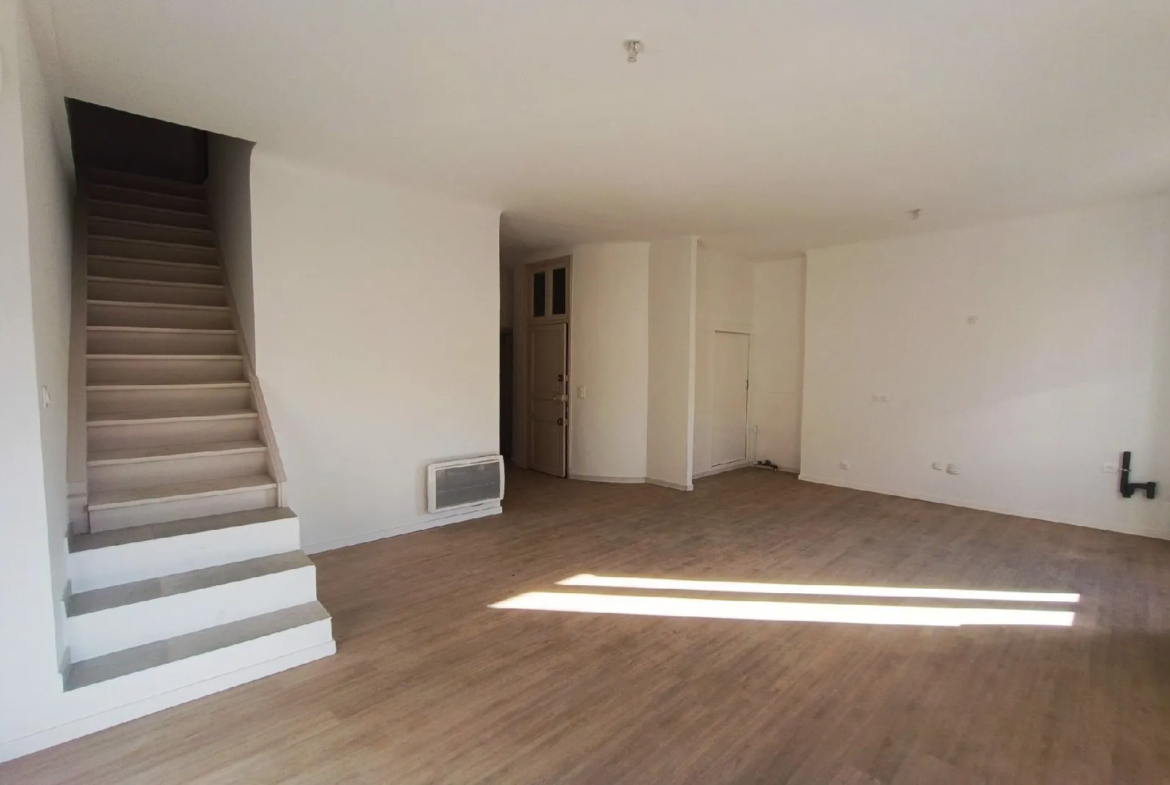 Appartement Type 4 en Duplex Rénové à Gardanne - 261 000 € 