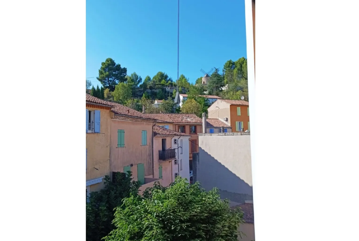 Appartement Type 4 en Duplex Rénové à Gardanne - 261 000 € 