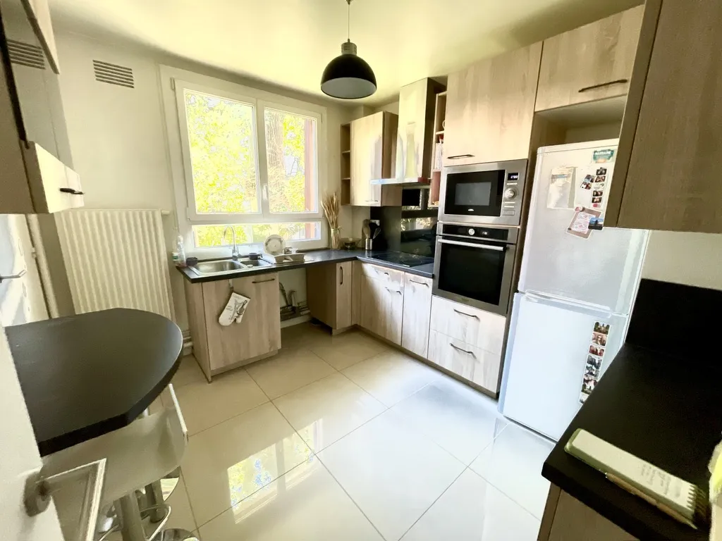 À vendre : Appartement 3 pièces lumineux à Limeil Brévannes 