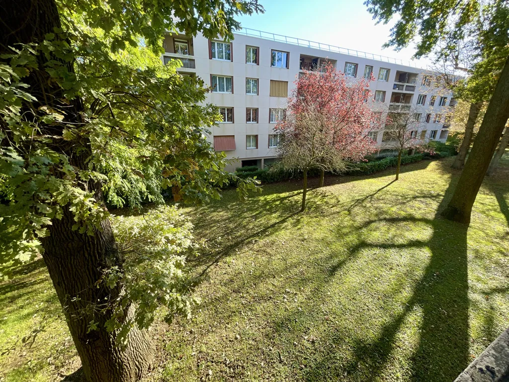 À vendre : Appartement 3 pièces lumineux à Limeil Brévannes 