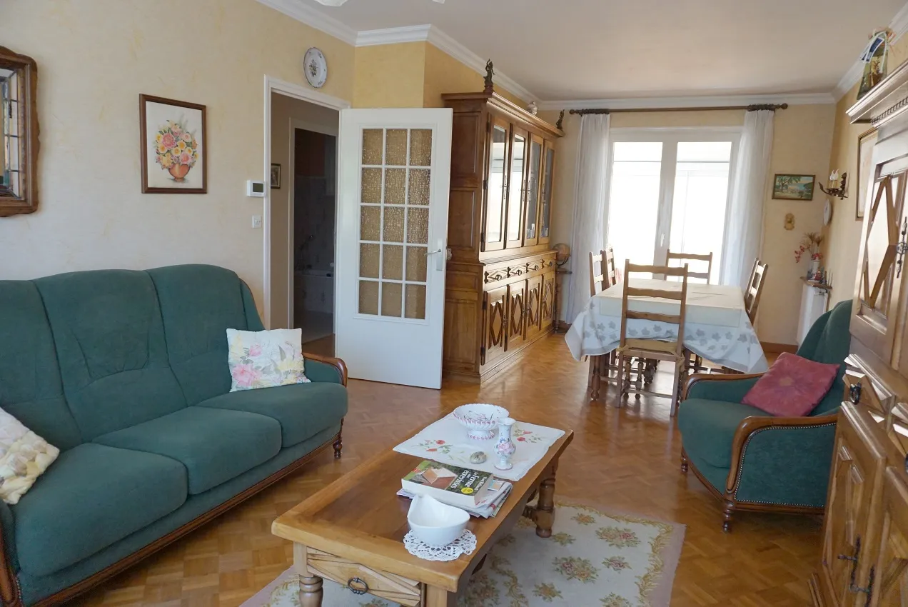 Jolie maison sur sous-sol à vendre à Paray le Monial, proche du centre-ville 