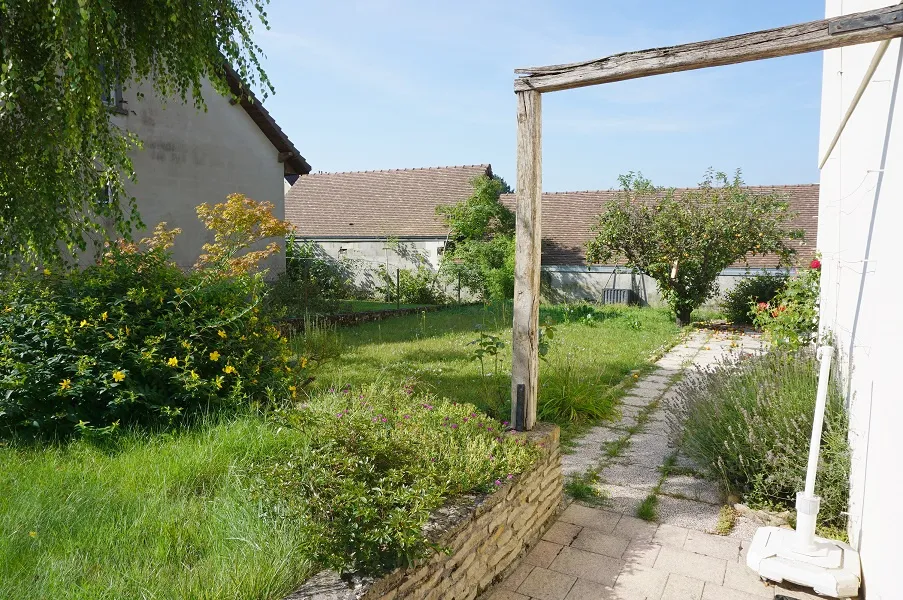 Jolie maison sur sous-sol à vendre à Paray le Monial, proche du centre-ville 