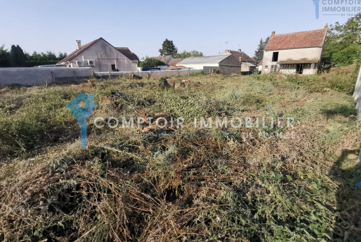 À vendre : Terrain constructible de 637 m² à La Forêt le Roi 