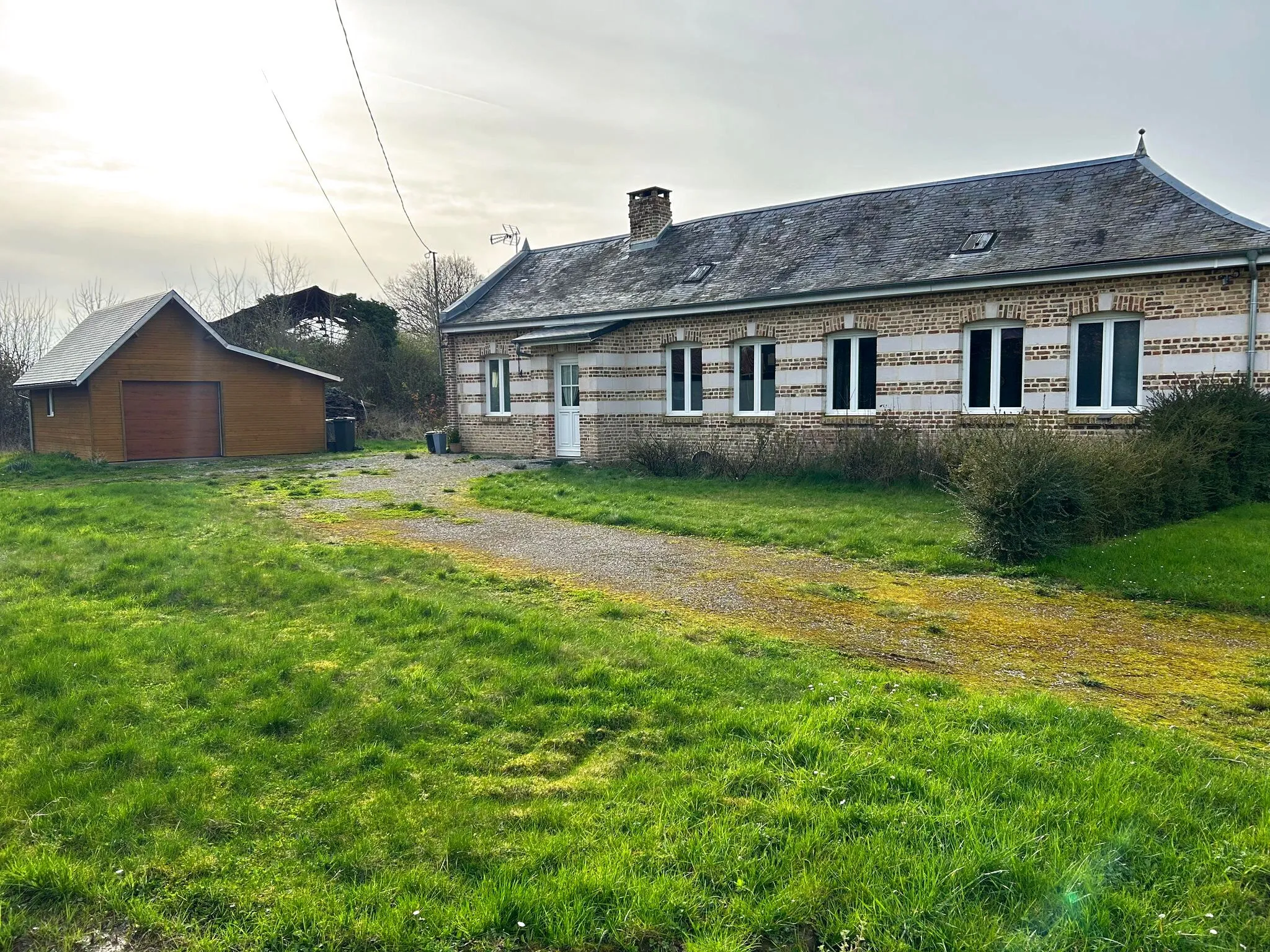 À vendre : Longère rénovée de plain-pied à 20 minutes d'Abbeville 