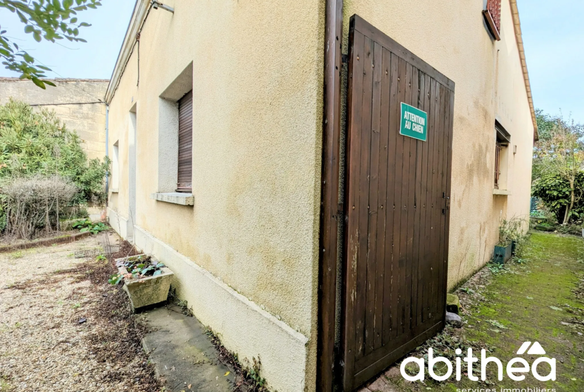 Maison à rénover à Libourne - Potentiel élevé avec jardin et dépendance 