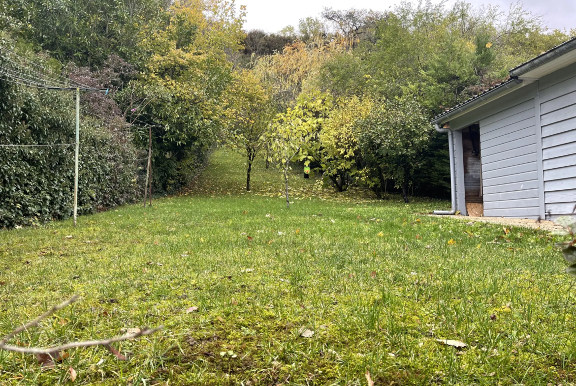 Maison entièrement rénovée à Montbard avec dépendance 