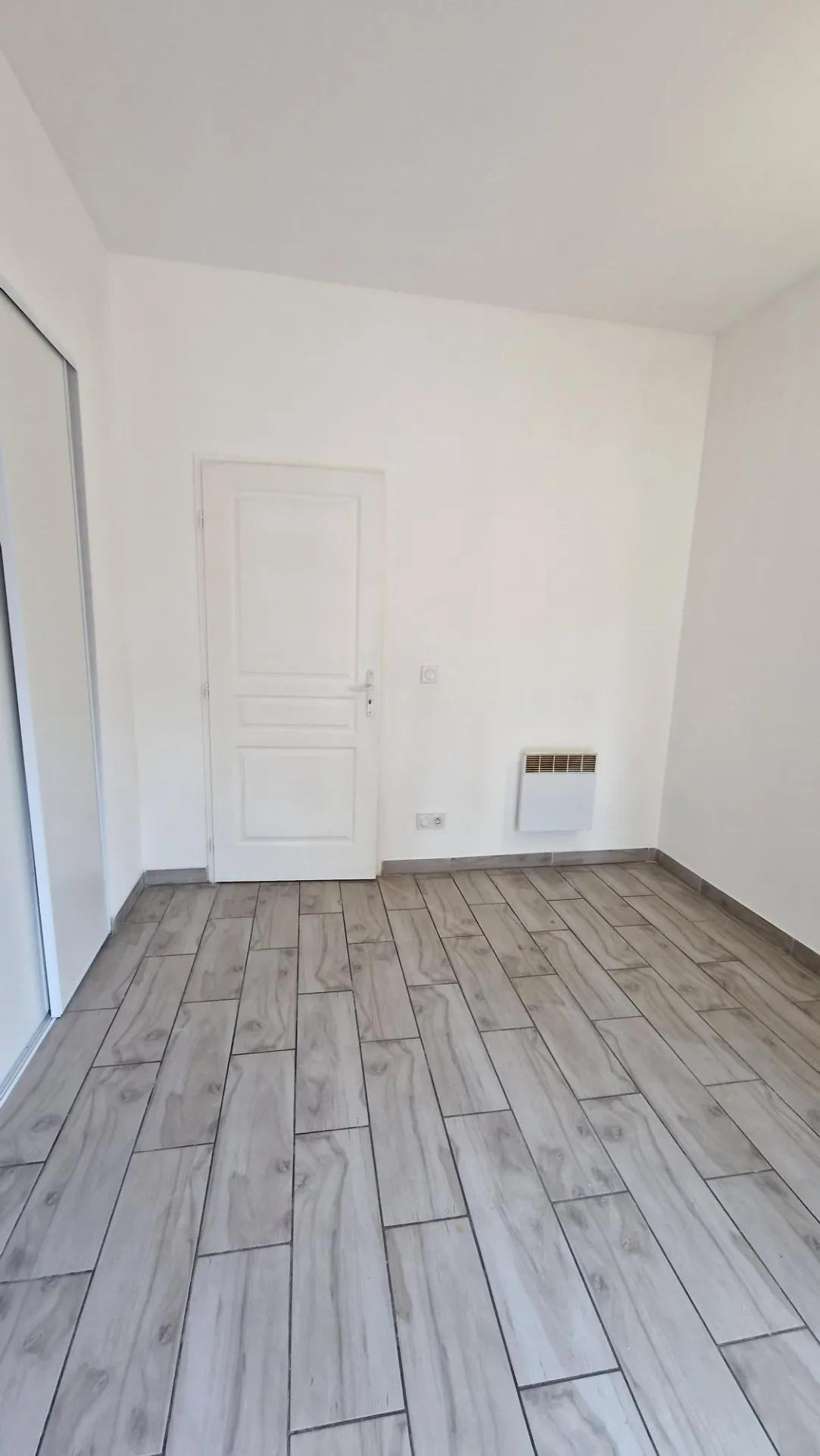 Appartement de 90,40 m² à vendre à Bollène, 3 chambres et grande terrasse 