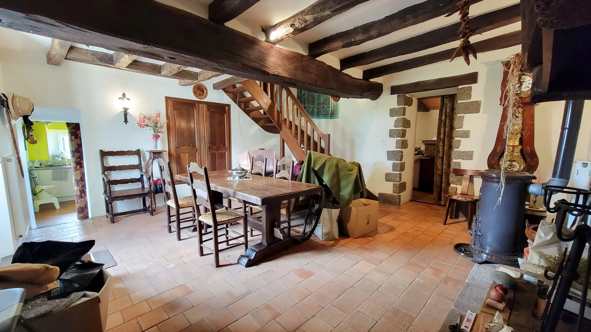 Maison à vendre entre Cholet, Chemillé et Vihiers à Coron ! 