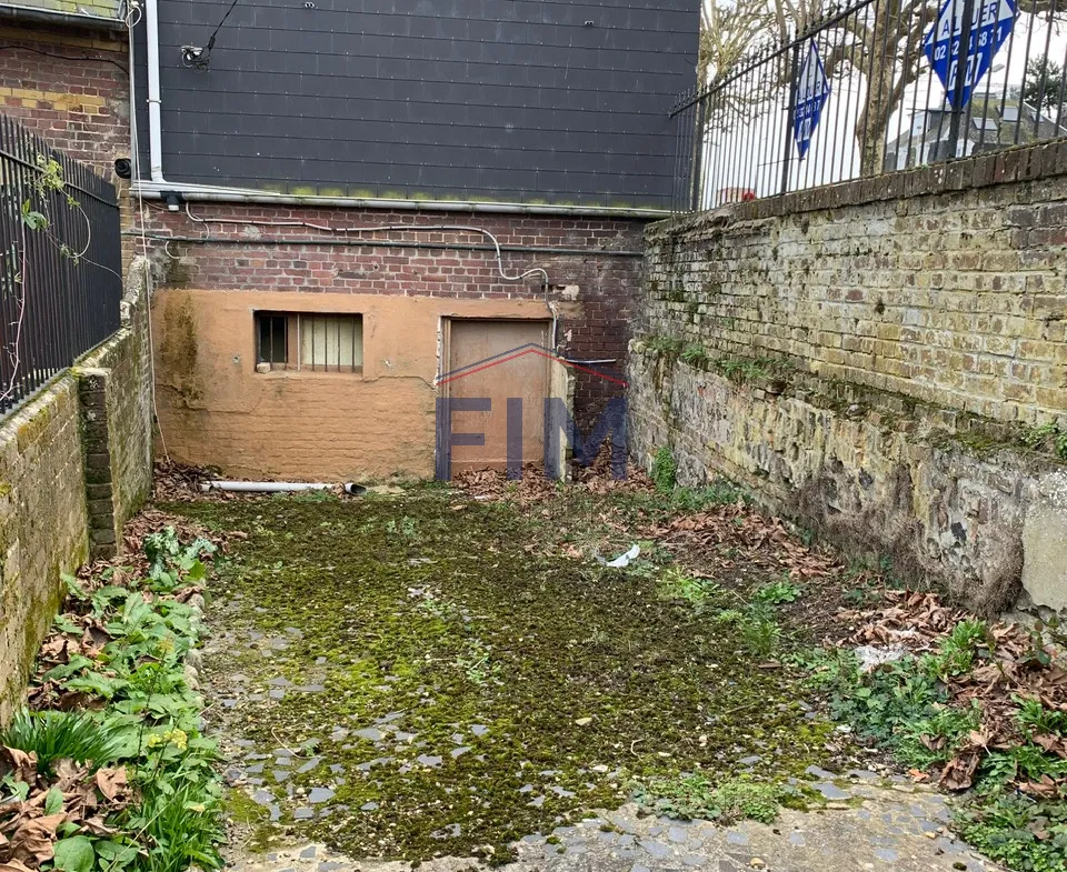 Maison à rénover avec jardin à Dieppe - 80 000 € 