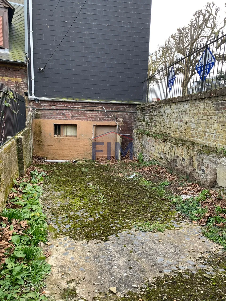 Maison à rénover avec jardin à Dieppe - 80 000 € 