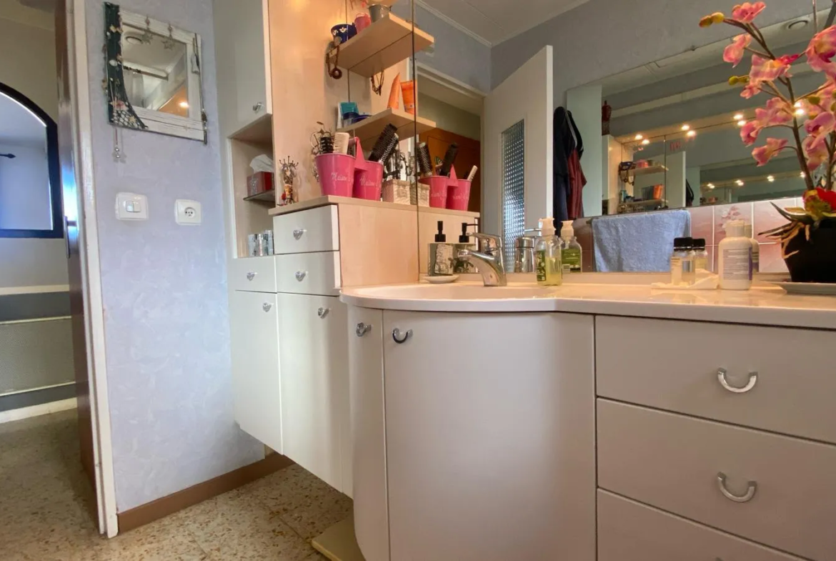 Vente Villa 90 m² à Vénéjan avec Jardin de 1190 m² 