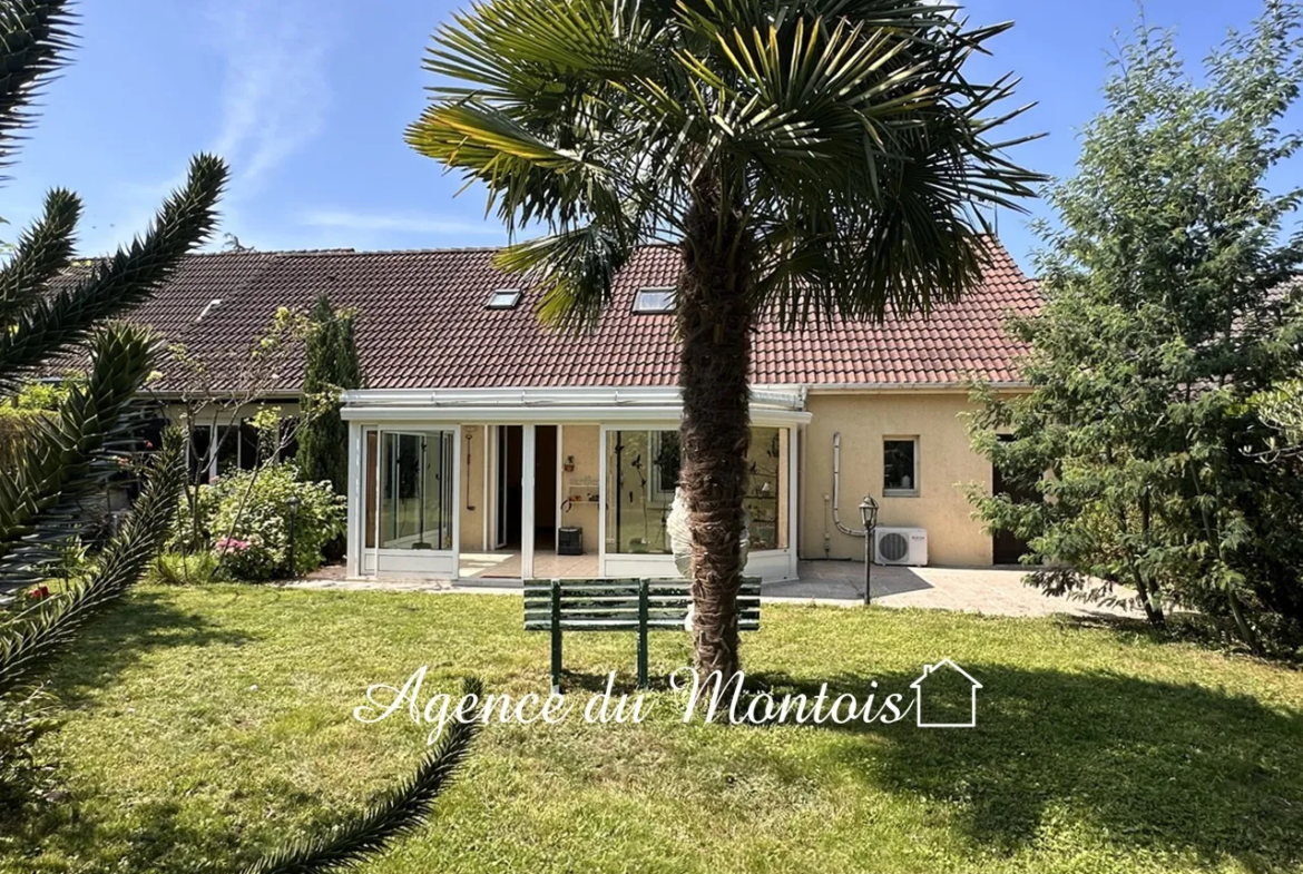 Pavillon Traditionnel à Rafraîchir - Donnemarie-Dontilly 