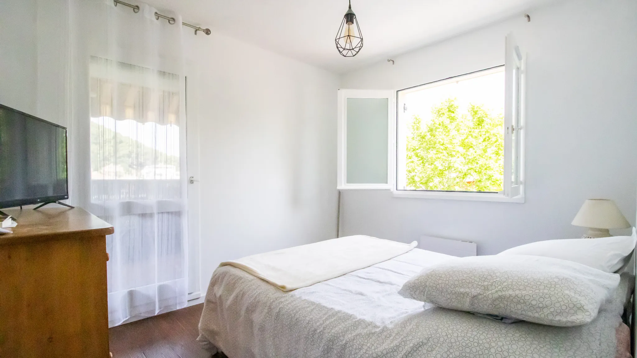 À vendre : Appartement 4 pièces avec terrasse à Hyères - Costebelle 