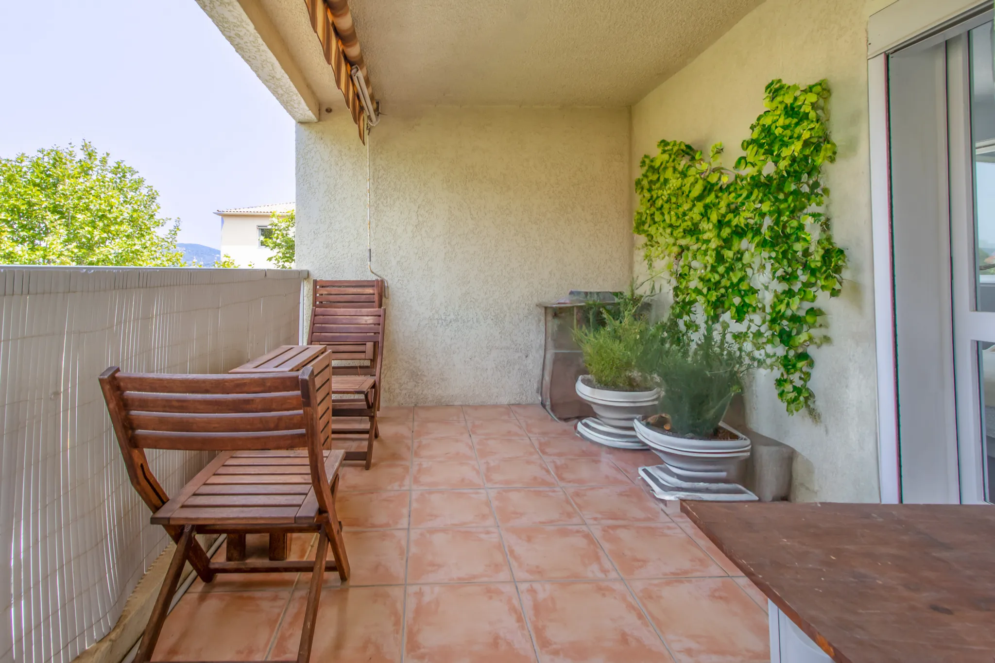 À vendre : Appartement 4 pièces avec terrasse à Hyères - Costebelle 