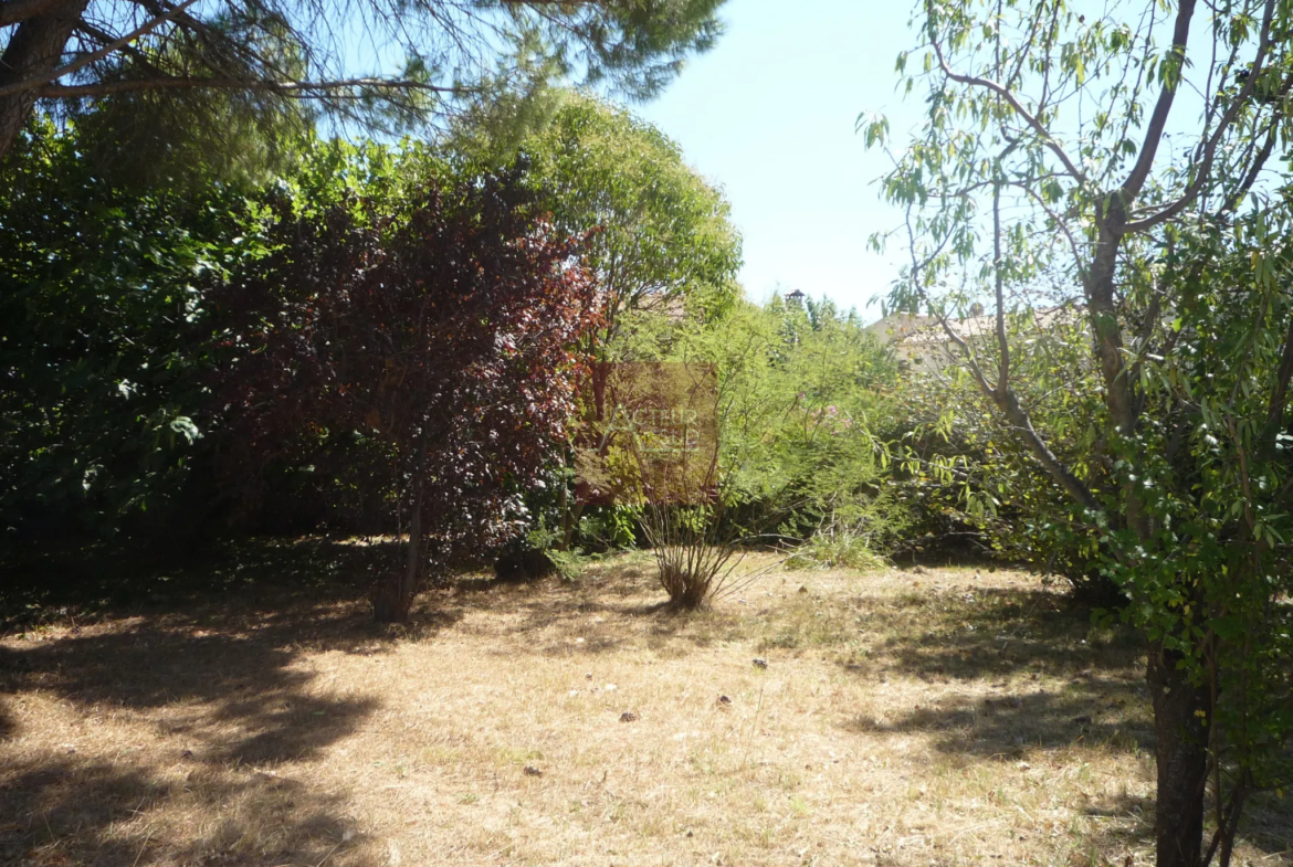 Terrain à bâtir de 490 m² à 10 min de Montpellier ouest 