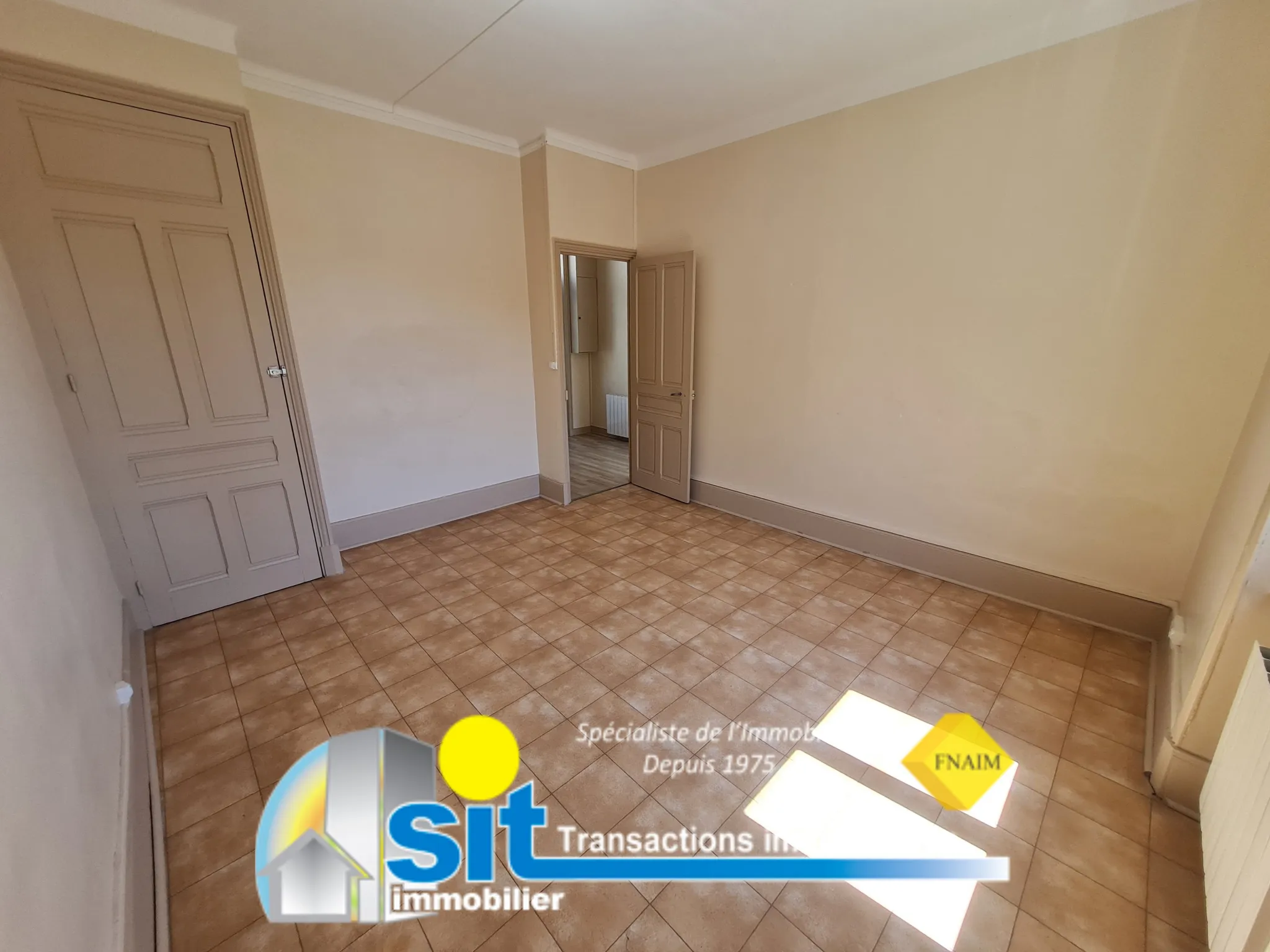 Appartement T3 lumineux à Condrieu 