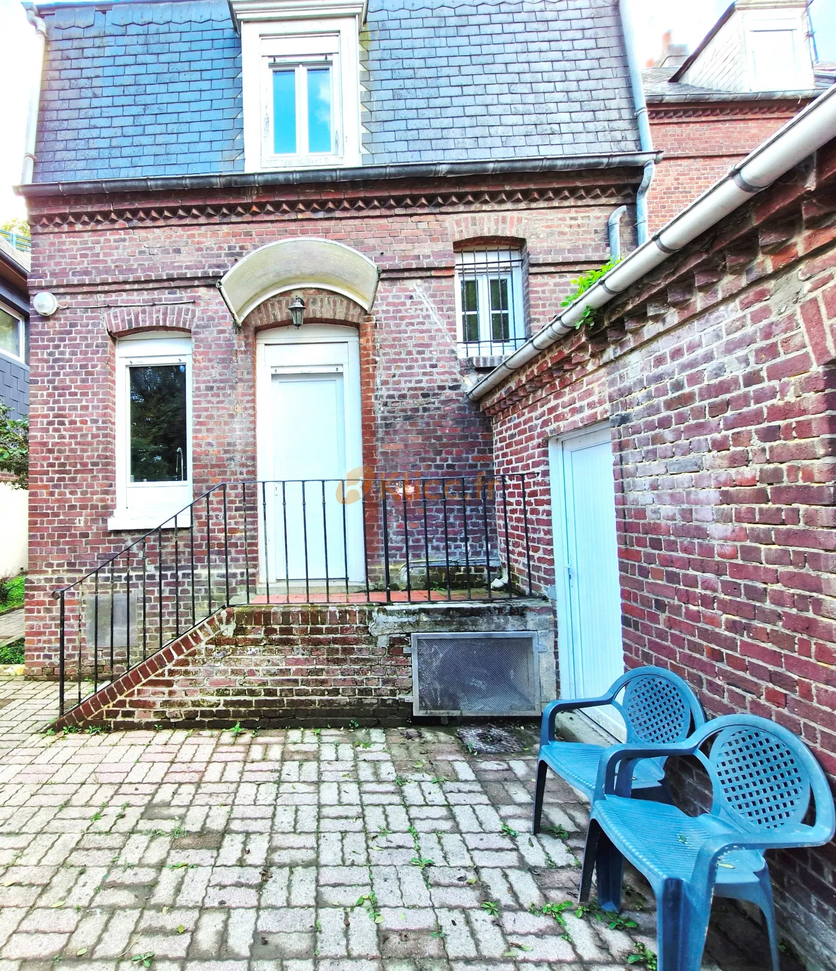 Belle maison de ville en briques à Dieppe près de la mer 