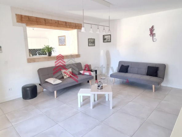 Charmante maison à vendre à Arles - 112 m2 avec terrain de 225 m2