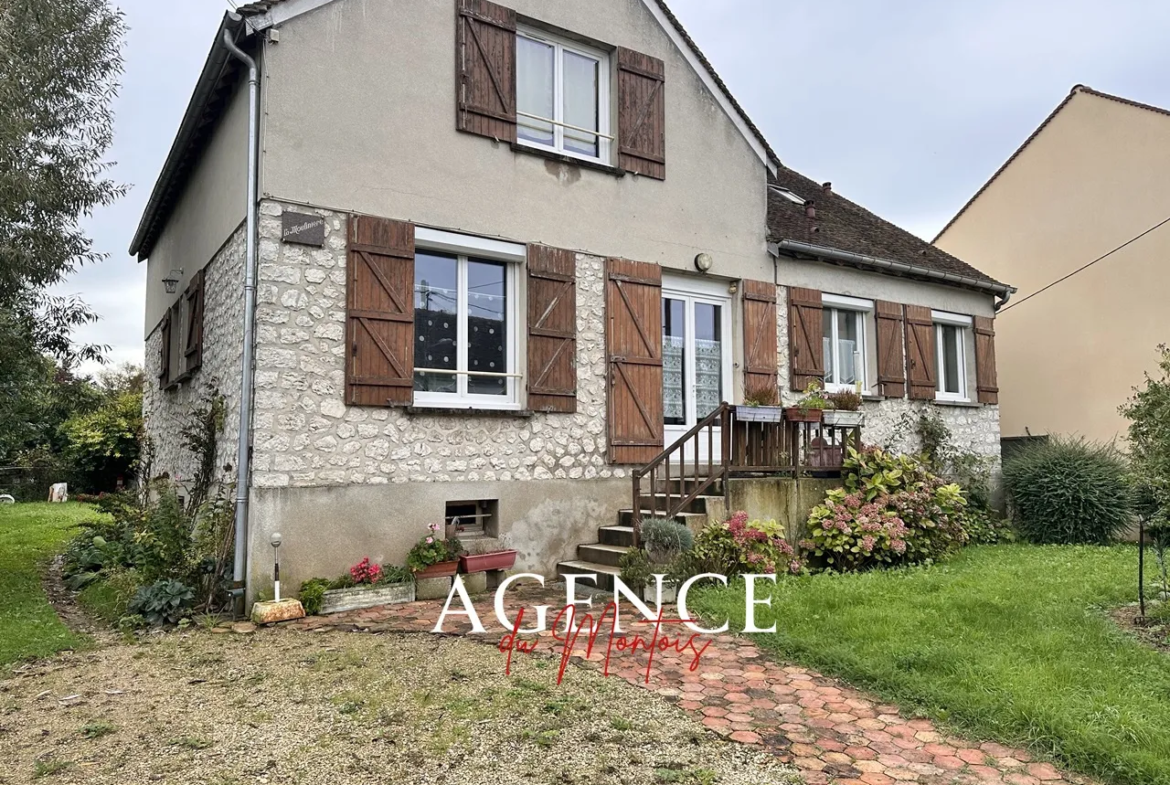 Maison indépendante à vendre à Donnemarie Dontilly - 5 chambres et jardin 