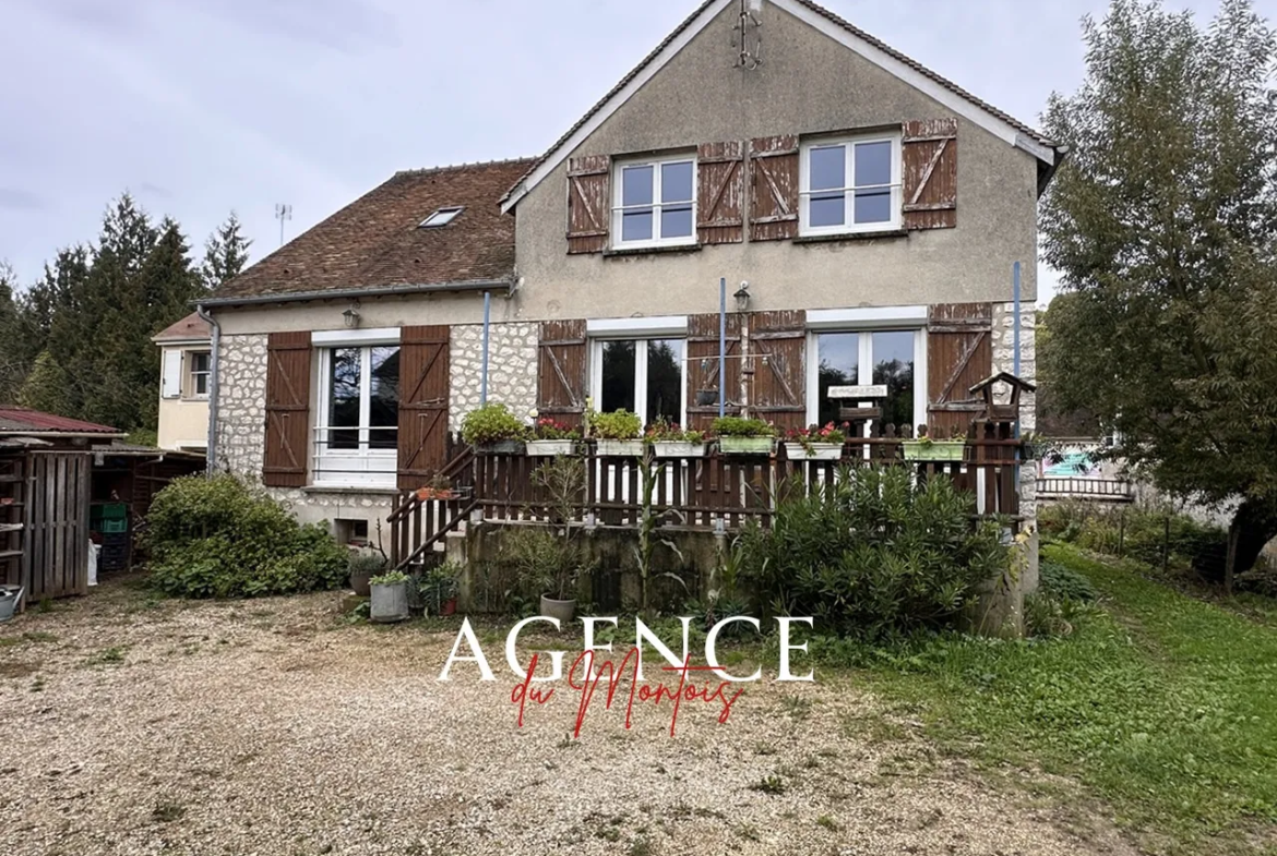 Maison indépendante à vendre à Donnemarie Dontilly - 5 chambres et jardin 