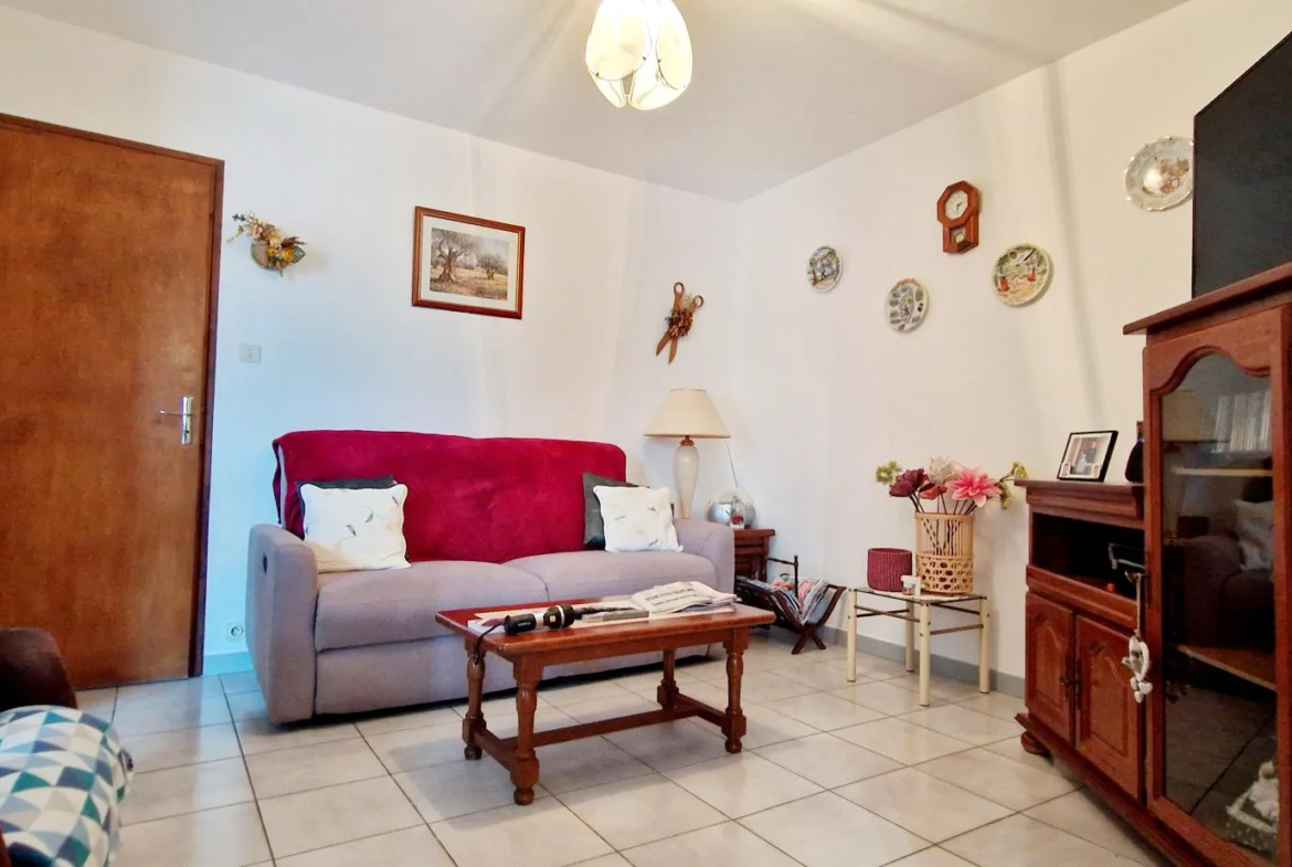 À vendre : Maison de ville 155 m² à Bollène avec terrasse et garage 