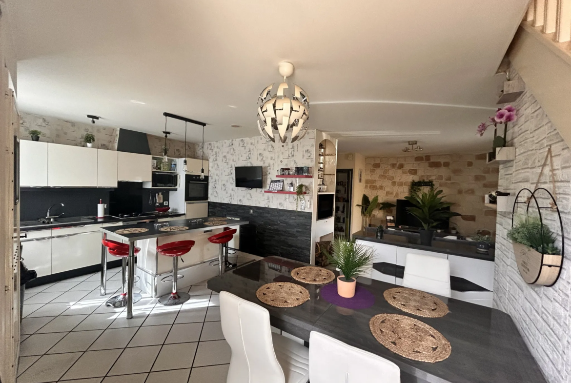 Maison à vendre à Riom - Centre, 67 m² 