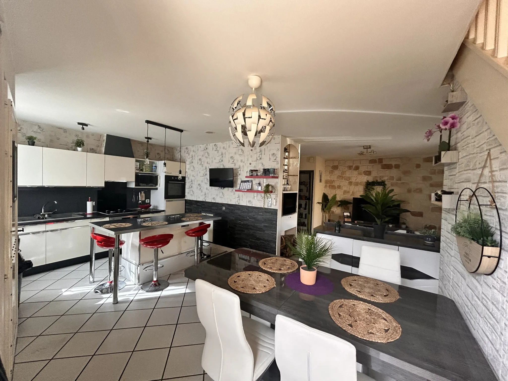 Maison à vendre à Riom - Centre, 67 m² 