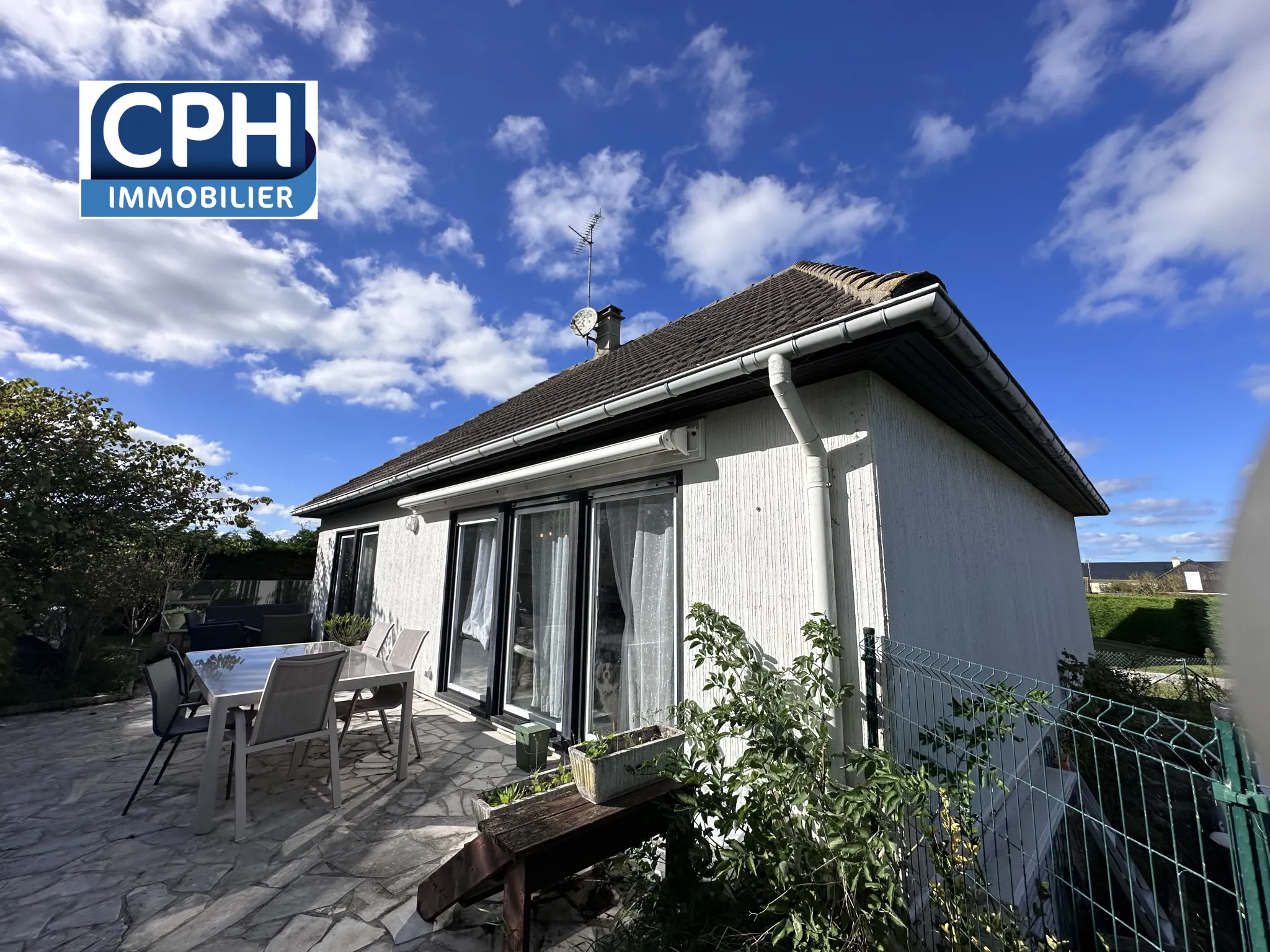 Maison à vendre à Grandcamp-Maisy - 244000€ 