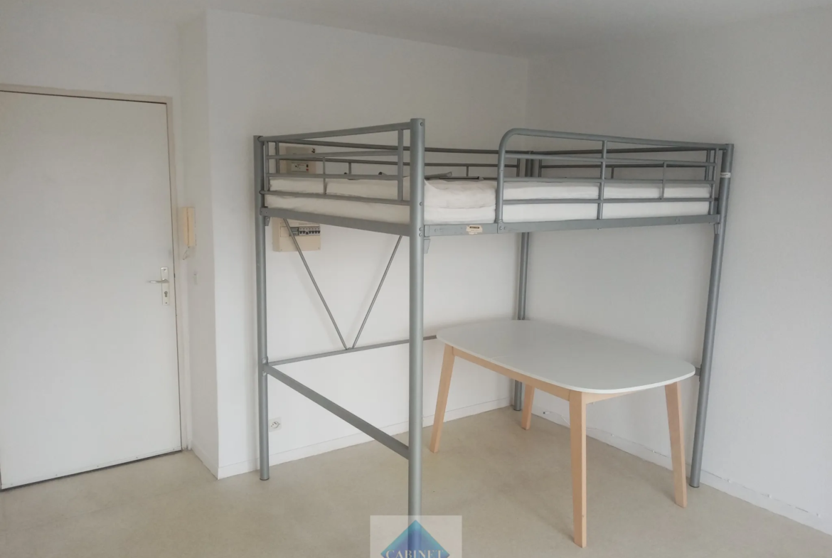 À vendre : Studio de 25 m² à Mers les Bains avec balcon 