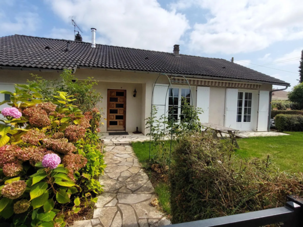 Pavillon de plain-pied à vendre à Niort - 3 chambres et jardin